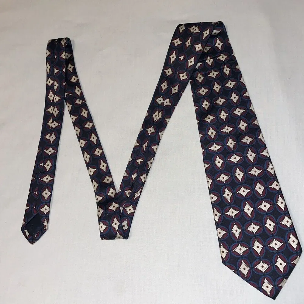Brooks Brothers BFS Men’s Dress Tie Sz 57” Black Geometric Silk Business Formal